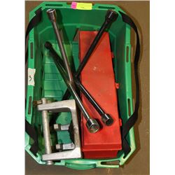 LOT OF TOOLS: INCLUDES EMERGENCY TRIANGLES, 2