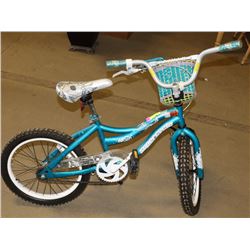 KIDS SUPERCYCLE BIKE WITH TRAINING WHEELS.