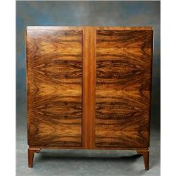 Serveringsskåp valnöt 1930-40-tal H 157