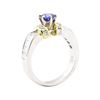 Image 4 : 2.05 ctw Sapphire And Diamond Ring - Platinum and 18KT Yellow Gold