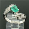 Image 6 : 14k White Gold 1.20 ctw Colombian Emerald & Pave Diamond Bypass Cocktail Ring