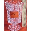 Image 1 : 7 1/2" PEDISTAL BASE CRYSTAL VASE