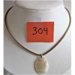 18" GOLD CHAIN + PENDANT - STAMPED SARA COB - CANADA