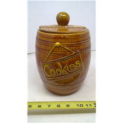 COOKIE JAR - AMERICAN BISQUE