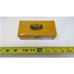 MAUCHLINWARE STAMP BOX - SCOTLAND 1890-1900