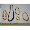 Image 1 : LOT OF 1970'S NECKLACES