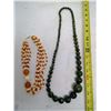 Image 2 : LOT OF 1970'S NECKLACES