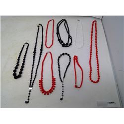 LOT OF 1940'S GLASS BEAD NECKLACES