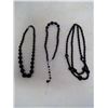 Image 2 : LOT OF 1940'S GLASS BEAD NECKLACES