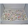 Image 1 : TIN OF LAPEL PINS