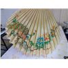 Image 3 : CHINESE PAPER & BAMBOO UMBRELLAS (3)