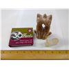 Image 1 : CAT COLLECTION - POTTERY CAT AND CALCITE QUARTZ CAT