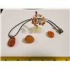 Image 1 : CARNELIAN NECKLACE, STONES AND TREE