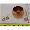 Image 1 : 4 Piece Copper Mug, Straw, Earrings, and Stone Cage Pendant