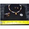 Image 1 : Tiger Eye 4 Piece Set - Shell Necklace, Rings, Earrings