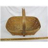 Image 1 : Wooden basket