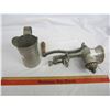 Image 2 : Vintage meat grinder and pint measuring cup