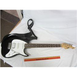 Peavy Electric Guitar - Plays Well