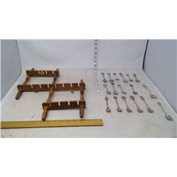 Spoon Rack with Spoon Collections (17 Spoons)