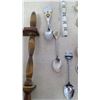 Image 5 : Spoon Rack with Spoon Collection (21 Spoons)
