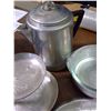 Image 4 : LOT OF TIN DISHES