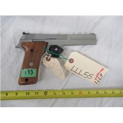 LLL55 Smith & Wesson Mdl 622 SA 22 LR w 1 Clip W Hard Case S#TCT4972