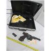 Image 3 : LLL53 Walther GSP SA 22 LR w 1 Clip Target Grips  & Hard Case S#86333