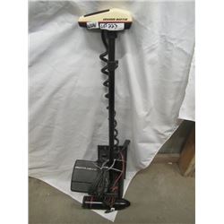 WWW Mini Kota 12 Volt Trolling Outboard w Auto Pilot