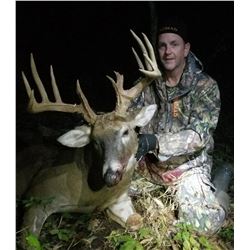 Missouri: 6 Day Whitetail Deer Archery/Crossbow Hunt for 2 Hunters, includes 1 buck, 1 doe and 2 tu
