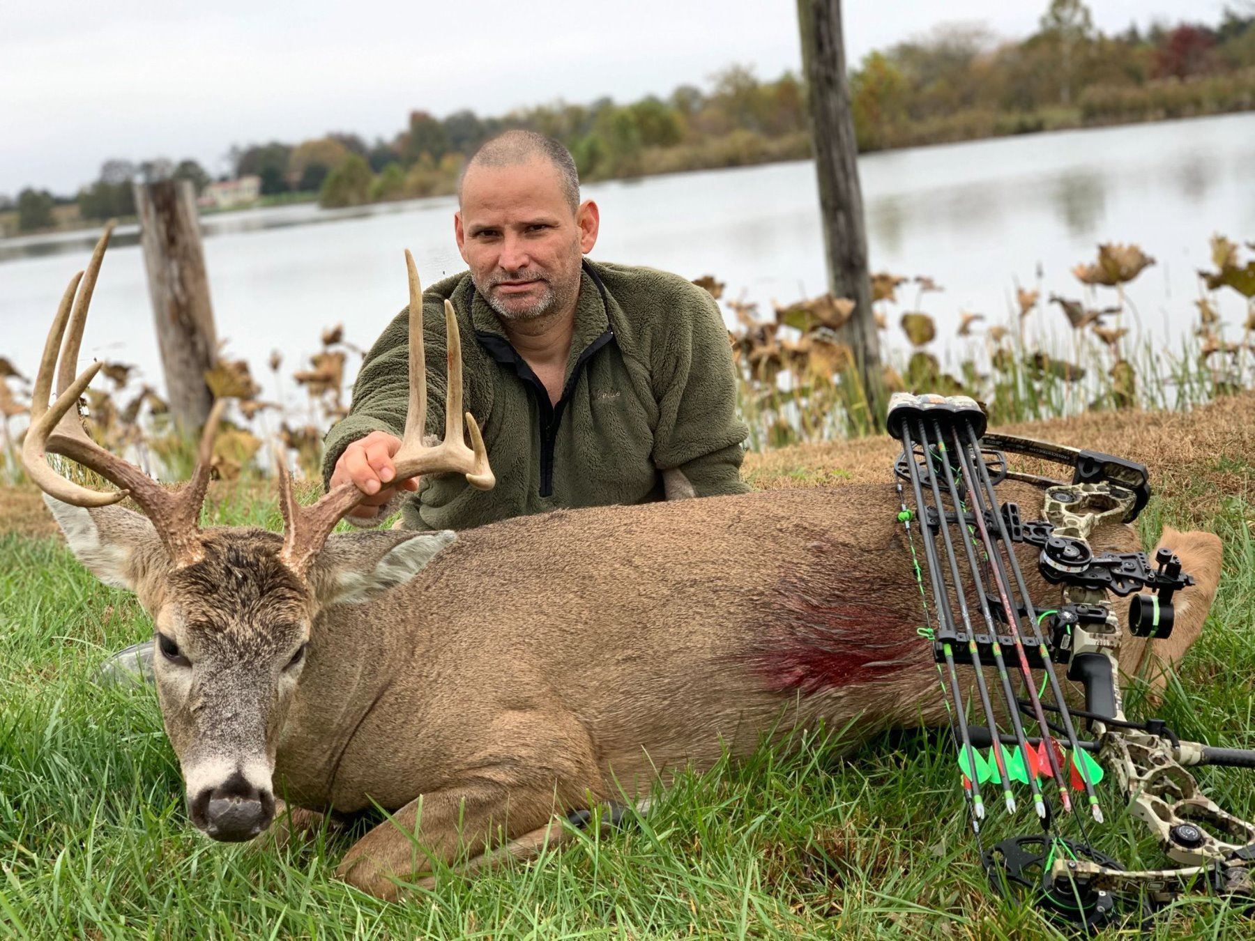 Missouri 6 Day Whitetail Deer Archery/Crossbow Hunt for 2 Hunters
