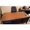 Image 1 : WOODEN OFFICE DESK W/ OFFICE CHAIR