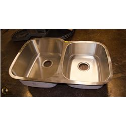 STAINLESS STEEL 2 WELL UNDERMOUNT SINK