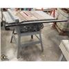Image 1 : DELTA 10" TABLE SAW