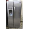 Image 1 : FRIGIDAIRE GALLERY STAINLESS STEEL SIDE-BY-SIDE
