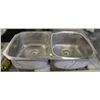 Image 1 : 2-WELL STAINLESS STEEL UNDERMOUNT SINK