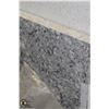 Image 1 : WHITE GRANITE COUNTER TOP