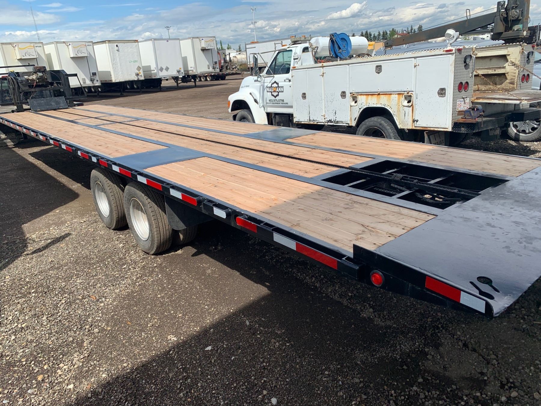2009 BRUTE 40FT TILT DECK TRAILER 2021 CVIP CHAIN CONTAINER WINCH