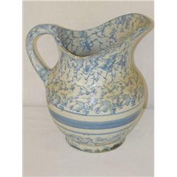 7 3/4 BLUE SPONGEWARE BULBOUS FORM WAT