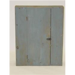 19TH CENT. PINE 1 DOOR HANGING WALL CUP