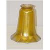 Image 1 : 5 1/2 LUSTRE ART GOLD IRIDESCENT SHADE