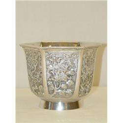 3 1/2 CHINESE SILVER 6 SIDED FOOTED CA