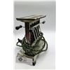 Image 1 : Vintage American Beauty Toaster in working condition