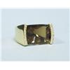 Image 1 : An 18 kt. yellow gold and diamond ring 