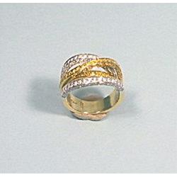 Am unusual 1960's design 18 kt. gold an