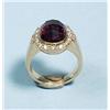 Image 1 : A fine 18 kt. gold ring. Set with a lar