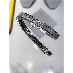 15.95ct Princess cut Diamond 18K White Gold Bracelet