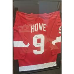 Gordie Howe Signed Jesy No.9 Framed