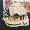 Image 2 : Lilliput Lane Hollytree House