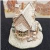 Image 2 : Lilliput Lane - The Gingerbread Shot