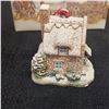 Image 2 : Lilliput Lane-  Robin Cottage